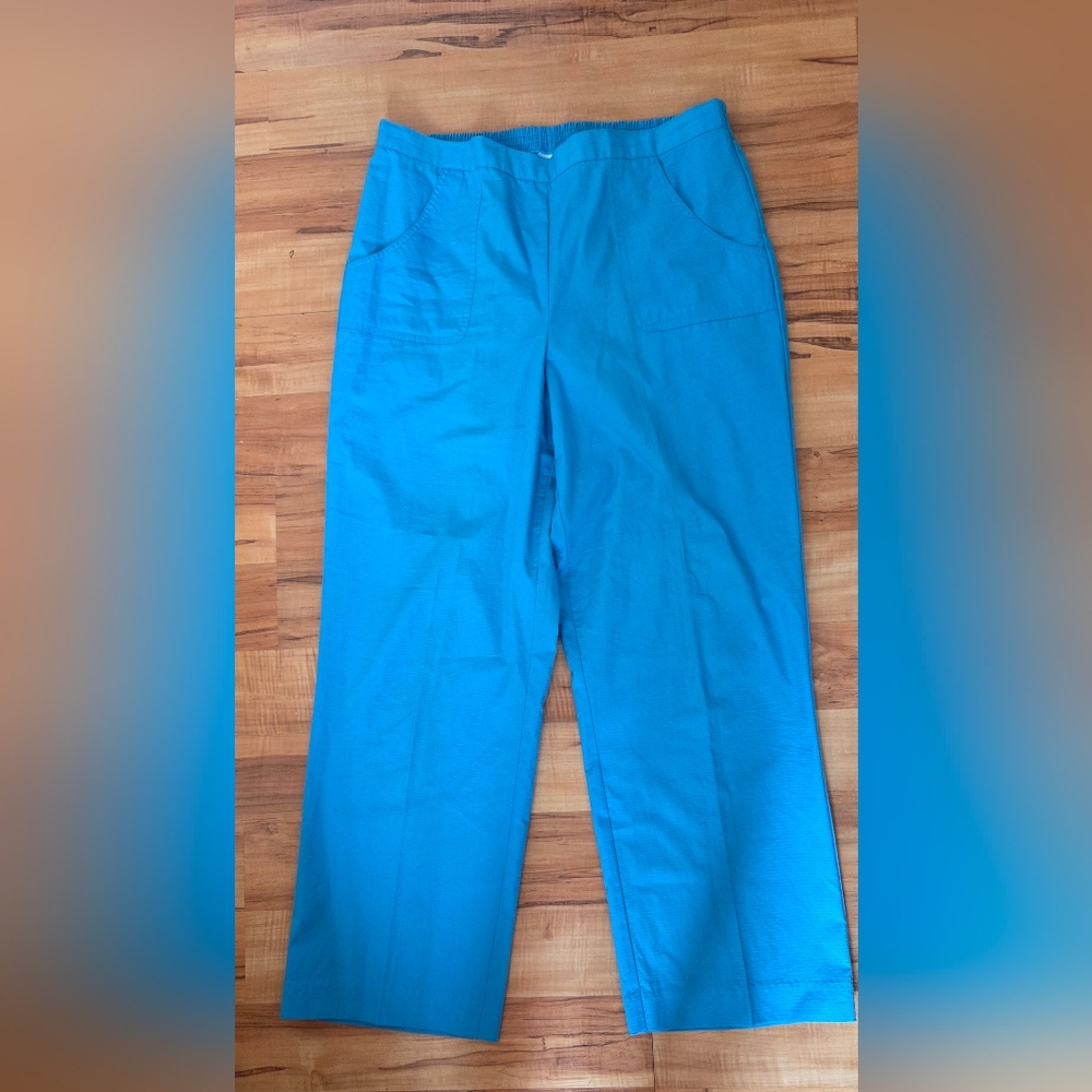 Alfred Dunner Women's Blue Capris